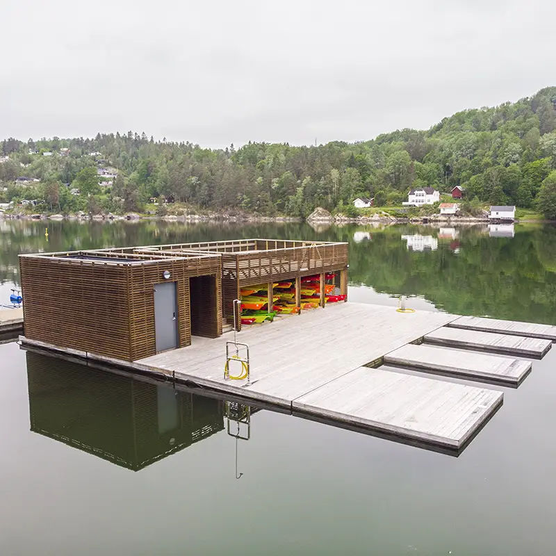 Hus på betongponton